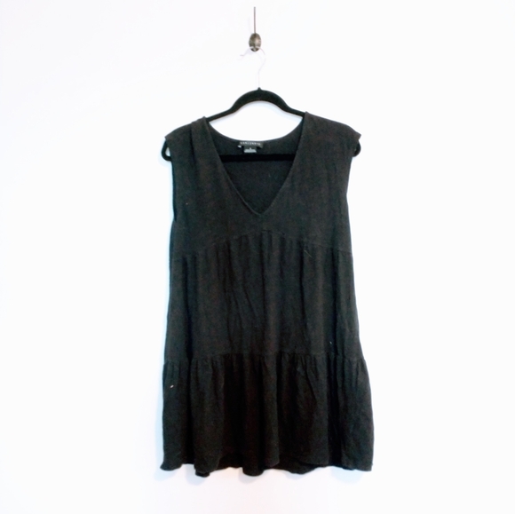 Sanctuary black babydoll tank top with vneck size small, has a small hole shown - Picture 1 of 5